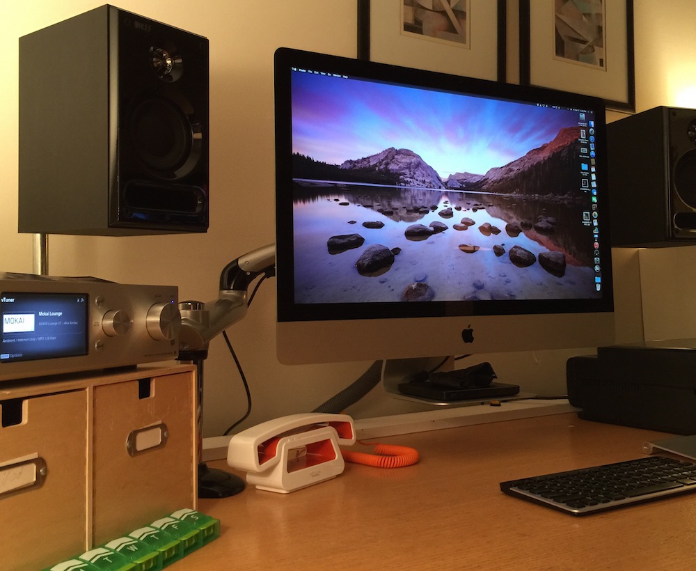 monitors for mac mini 2015